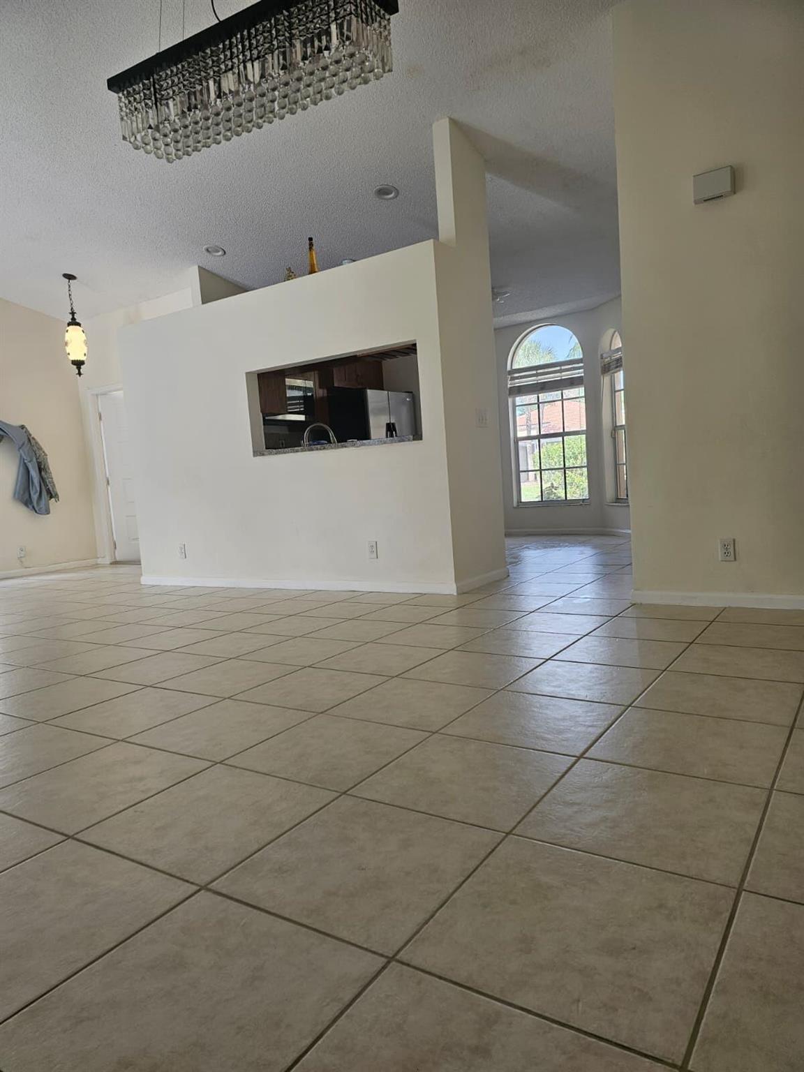 RAINBOW LAKES 2 - Residential Lease