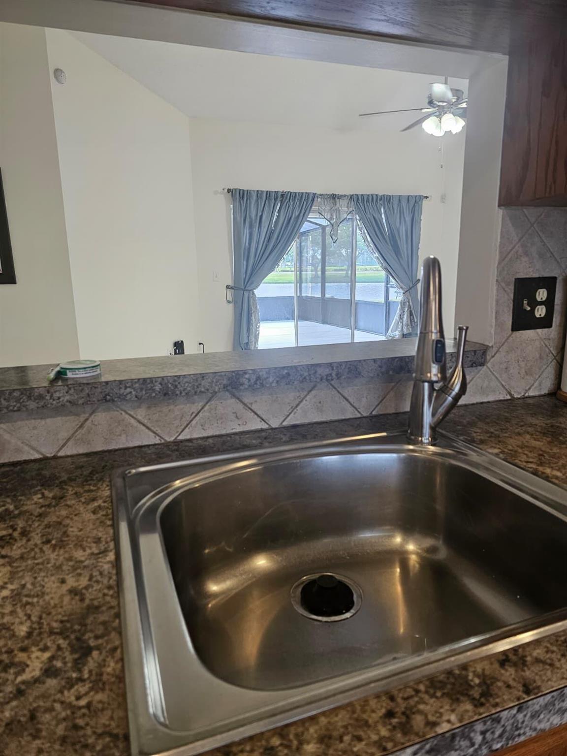 RAINBOW LAKES 2 - Residential Lease