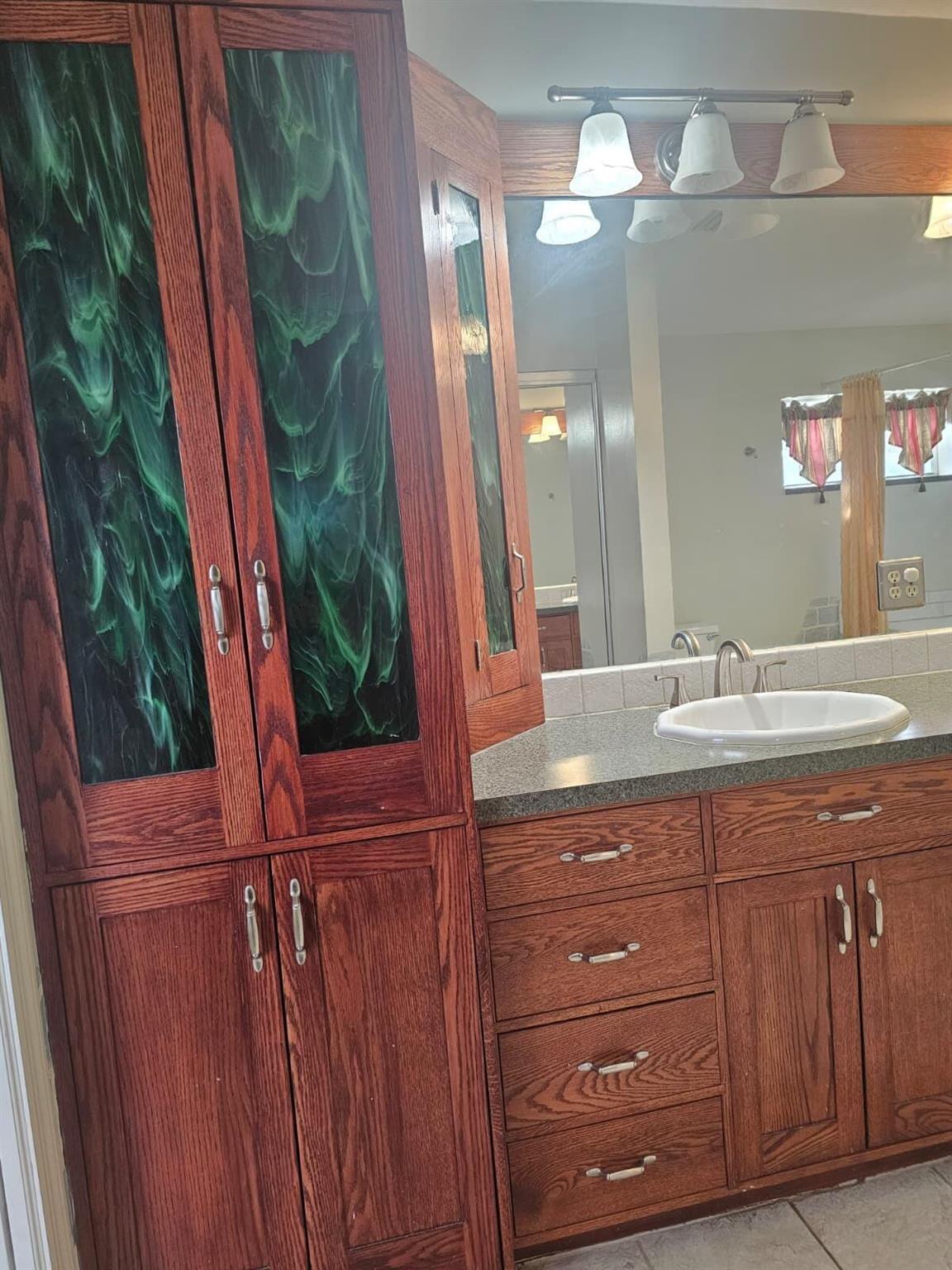 RAINBOW LAKES 2 - Residential Lease