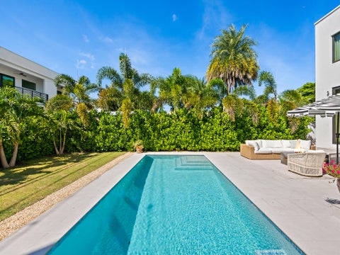 Tiny photo for 1317 NE 17th Avenue, Fort Lauderdale, FL 33304 (MLS # B26089046)