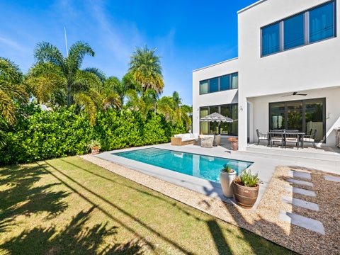 Tiny photo for 1317 NE 17th Avenue, Fort Lauderdale, FL 33304 (MLS # B26089046)