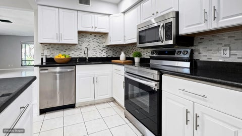 Tiny photo for 901 Sandtree Drive, Palm Beach Gardens, FL 33403 (MLS # B26089813)