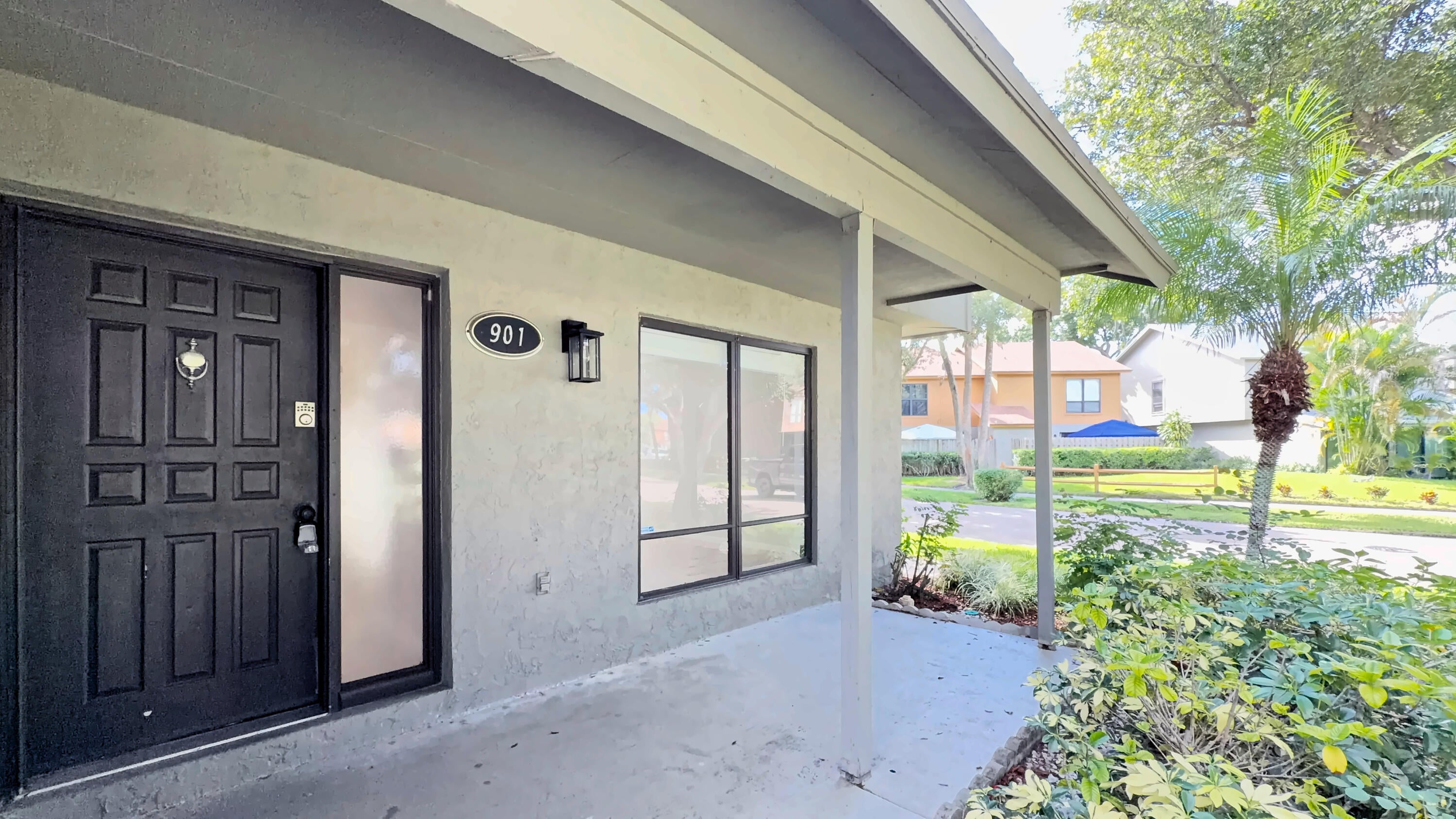 901 Sandtree Drive