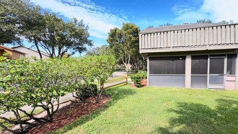 Tiny photo for 901 Sandtree Drive, Palm Beach Gardens, FL 33403 (MLS # B26089813)