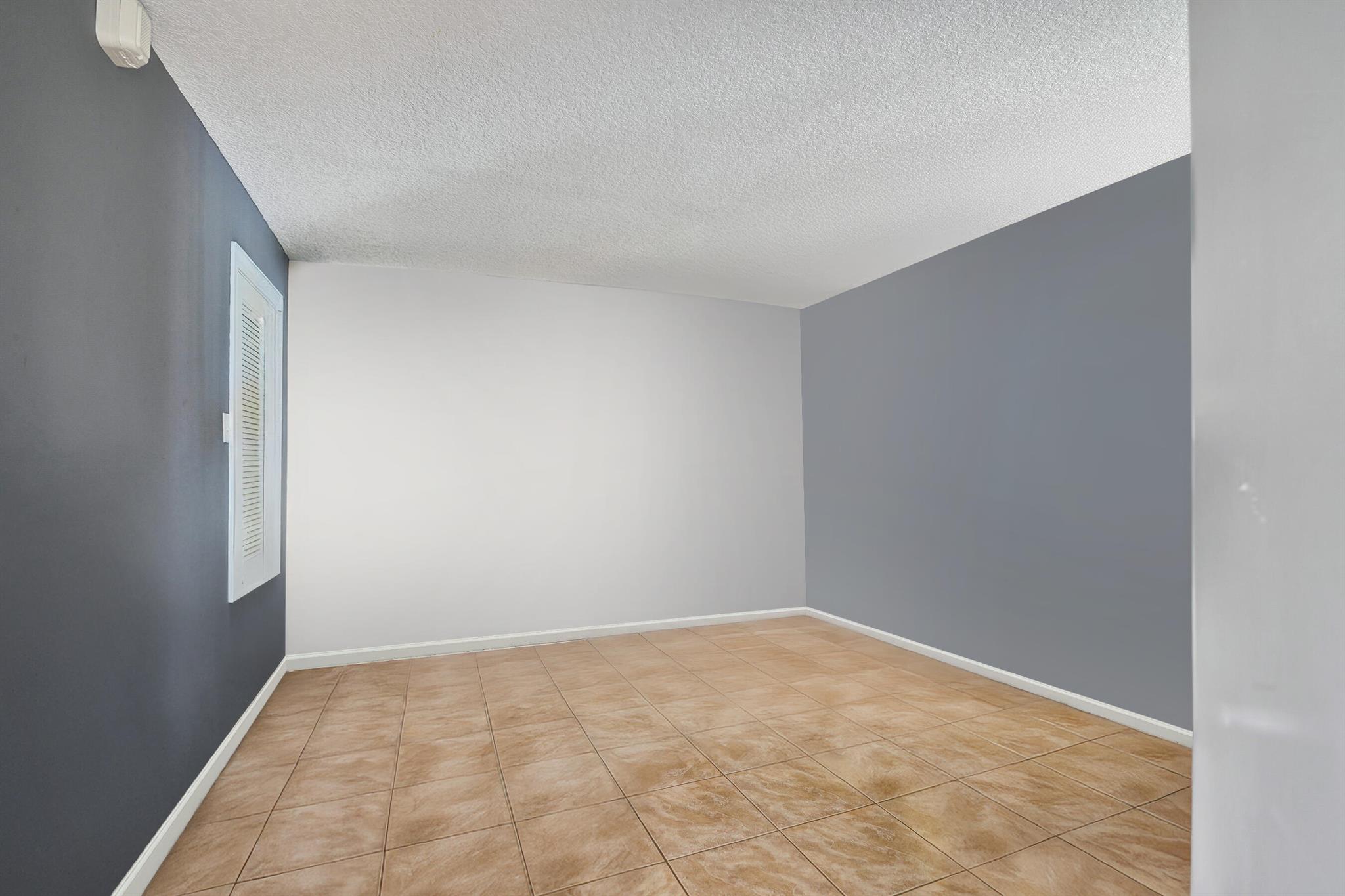 POINTE CONDO - Residential Lease