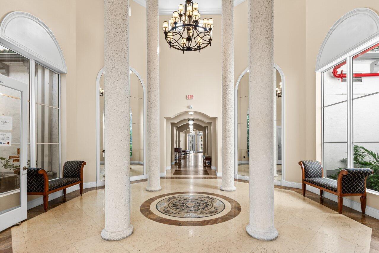 VIZCAYA LAKES CONDO - Residential