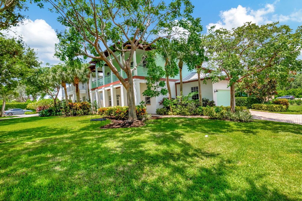 Photo of 377 NW 6th Avenue, Boca Raton, FL 33432 (MLS # R11007413)