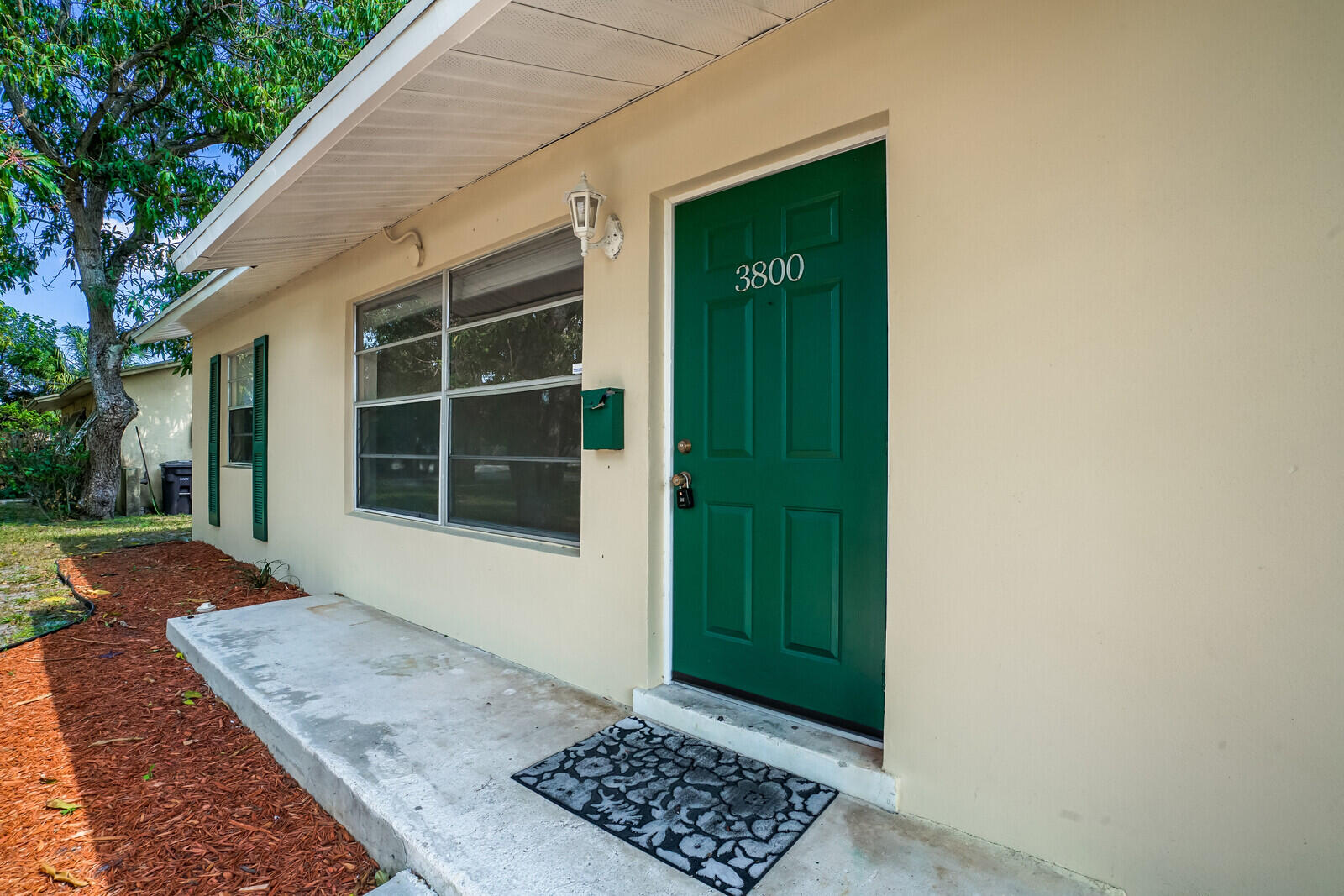 GALE LAKE WORTH 1 REAMNDED - Residential Lease
