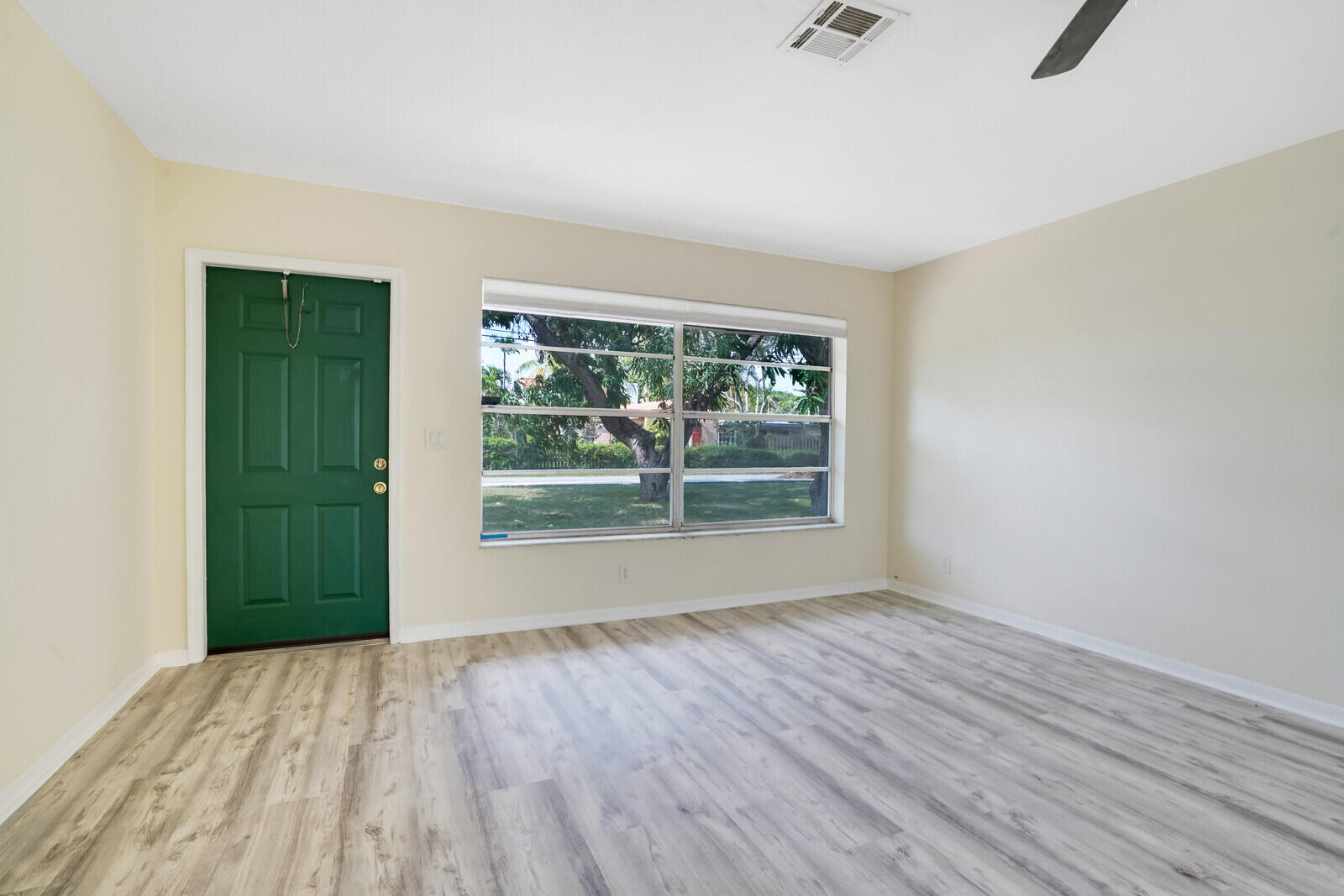 GALE LAKE WORTH 1 REAMNDED - Residential Lease