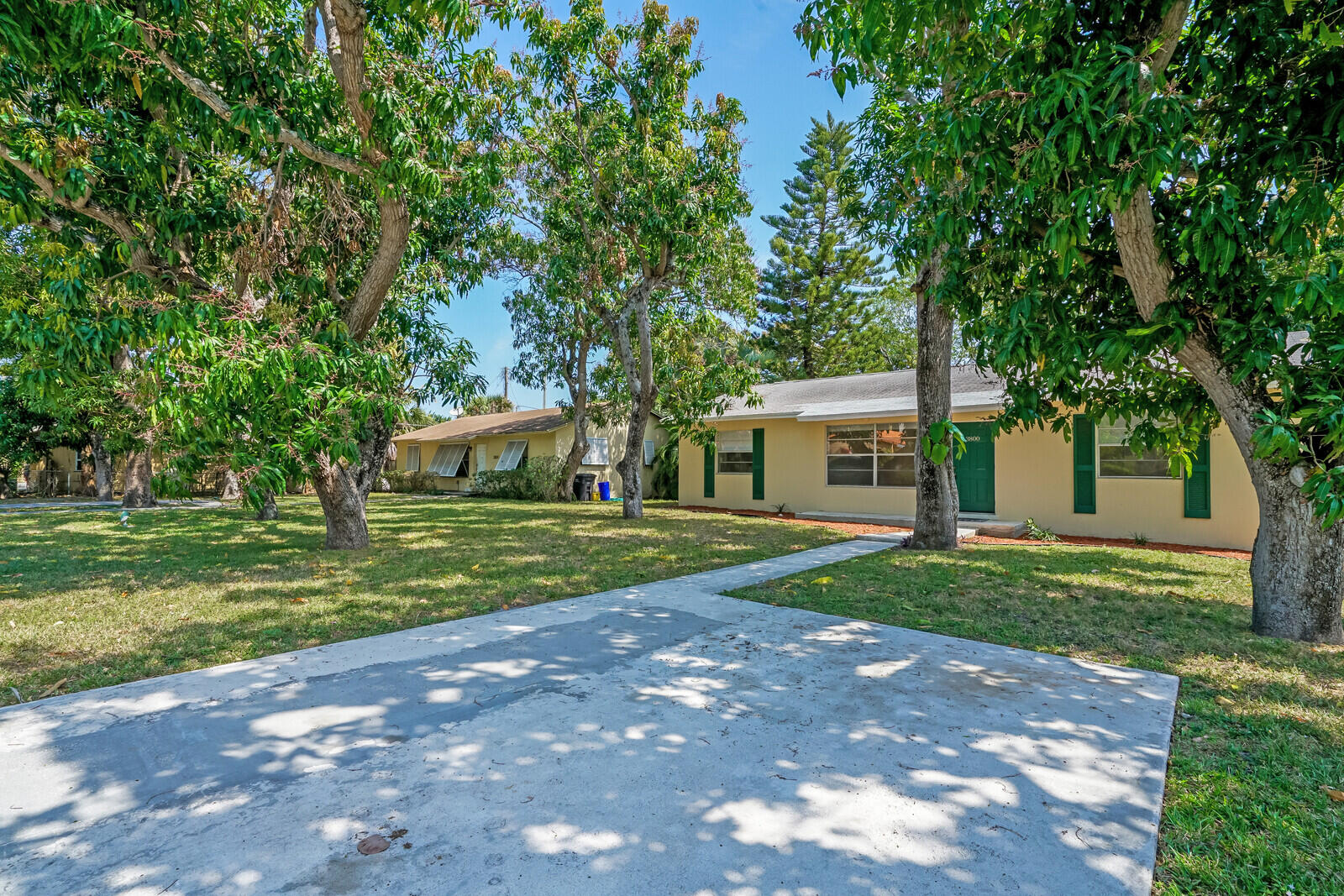 3800 Calvin Avenue