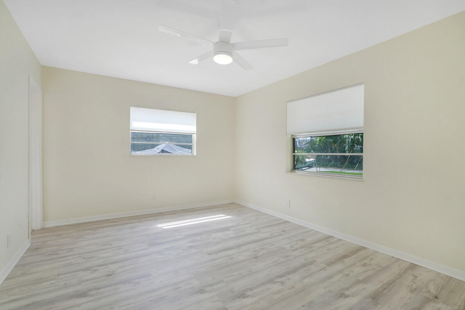 GALE LAKE WORTH 1 REAMNDED - Residential Lease