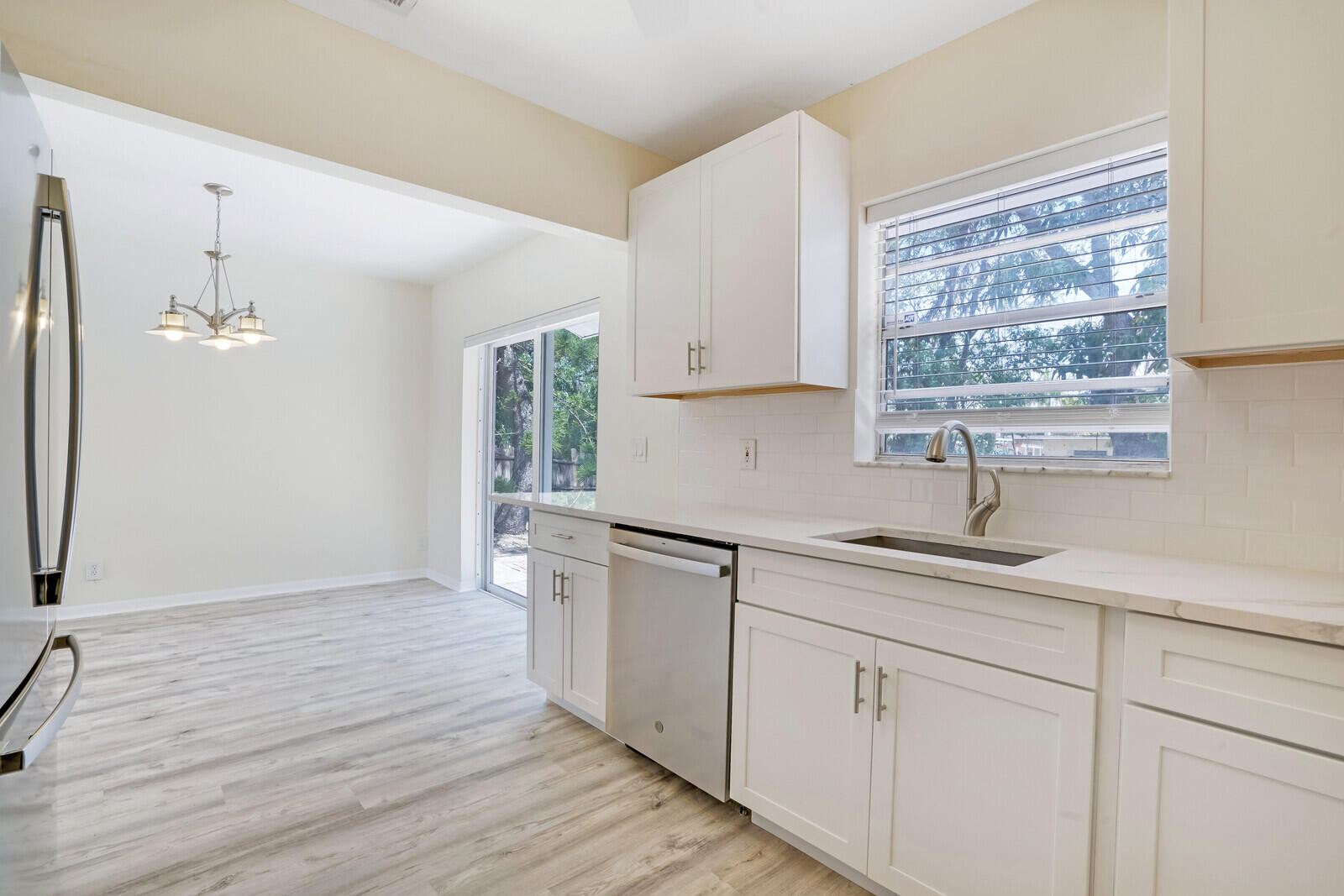 GALE LAKE WORTH 1 REAMNDED - Residential Lease
