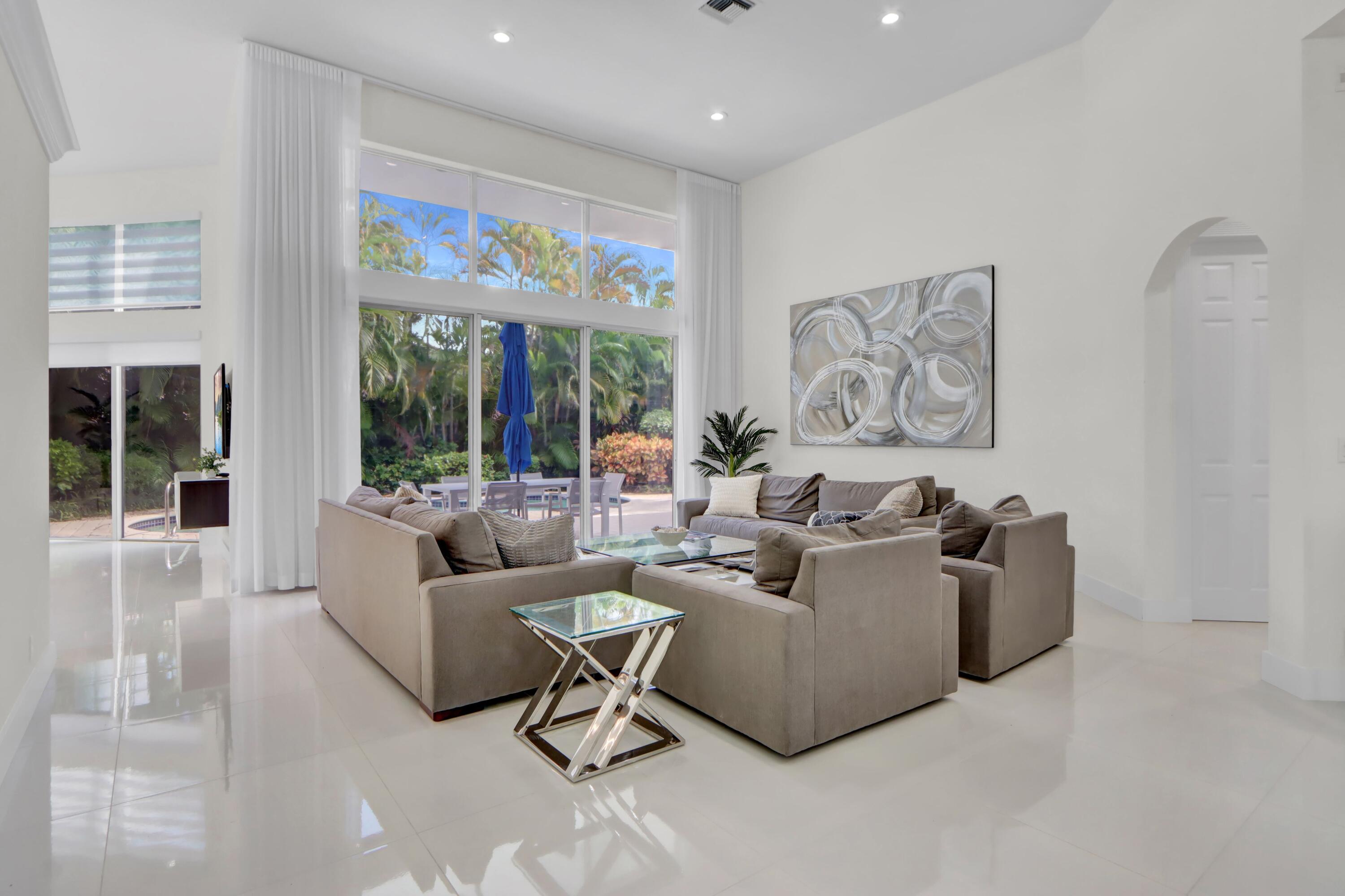 6564 Somerset Circle