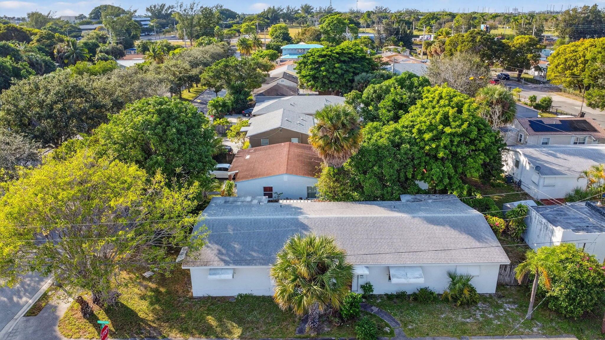 NORTH PALM BCH 4 - Commercial Sale