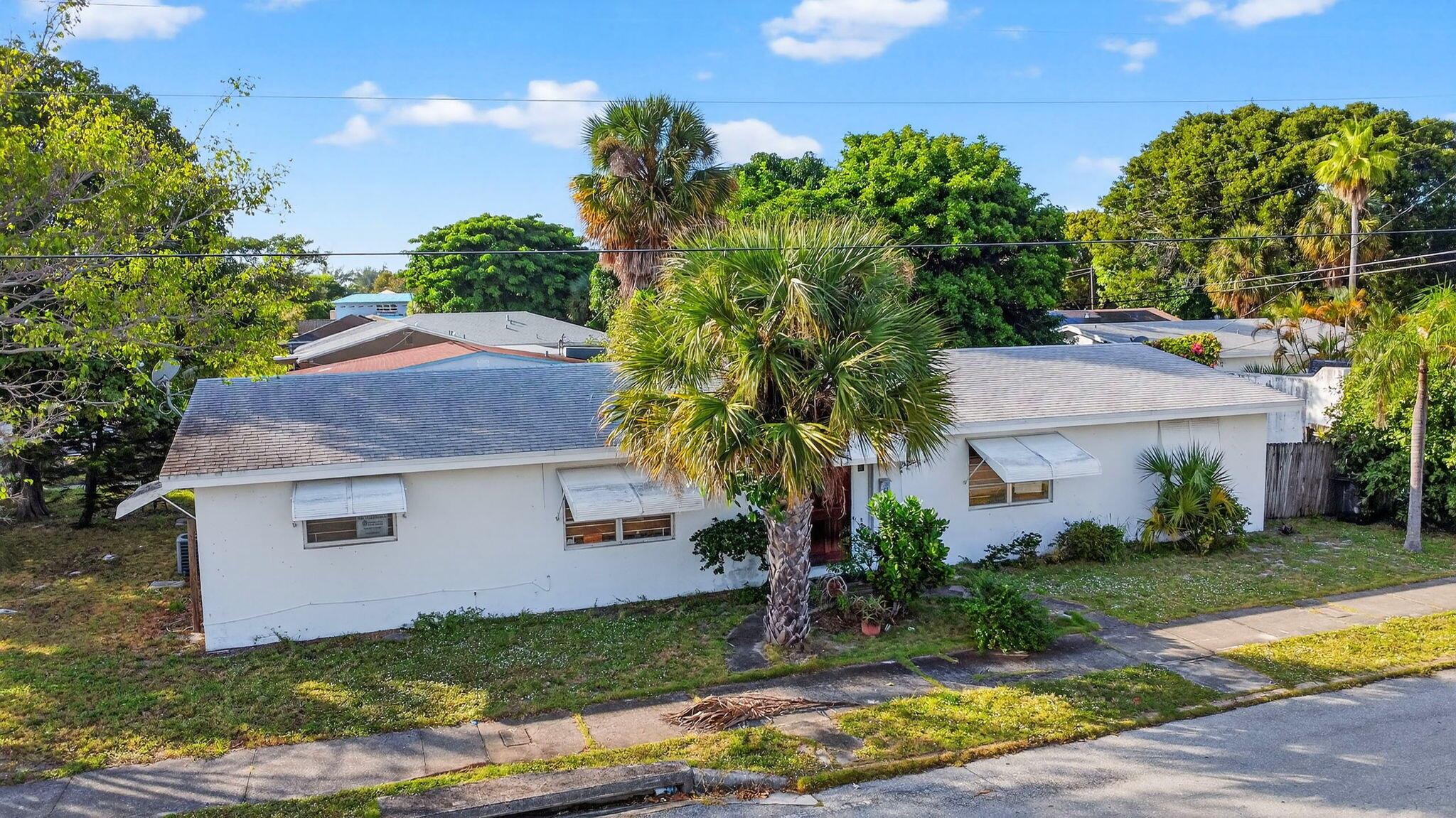 NORTH PALM BCH 4 - Commercial Sale