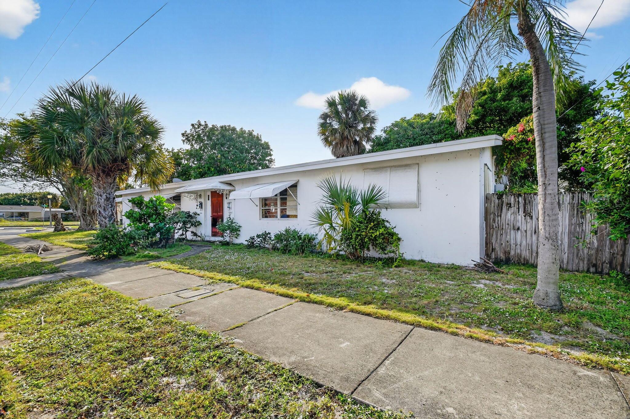 NORTH PALM BCH 4 - Commercial Sale