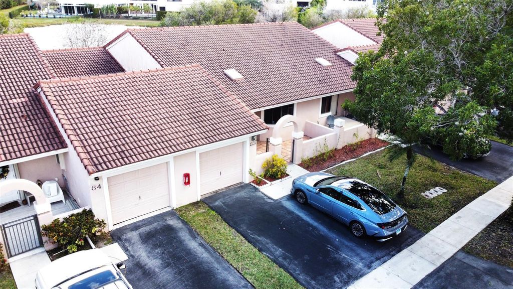 Photo of 16600 Greens Edge Circle #83, Weston, FL 33326 (MLS # F10548807)