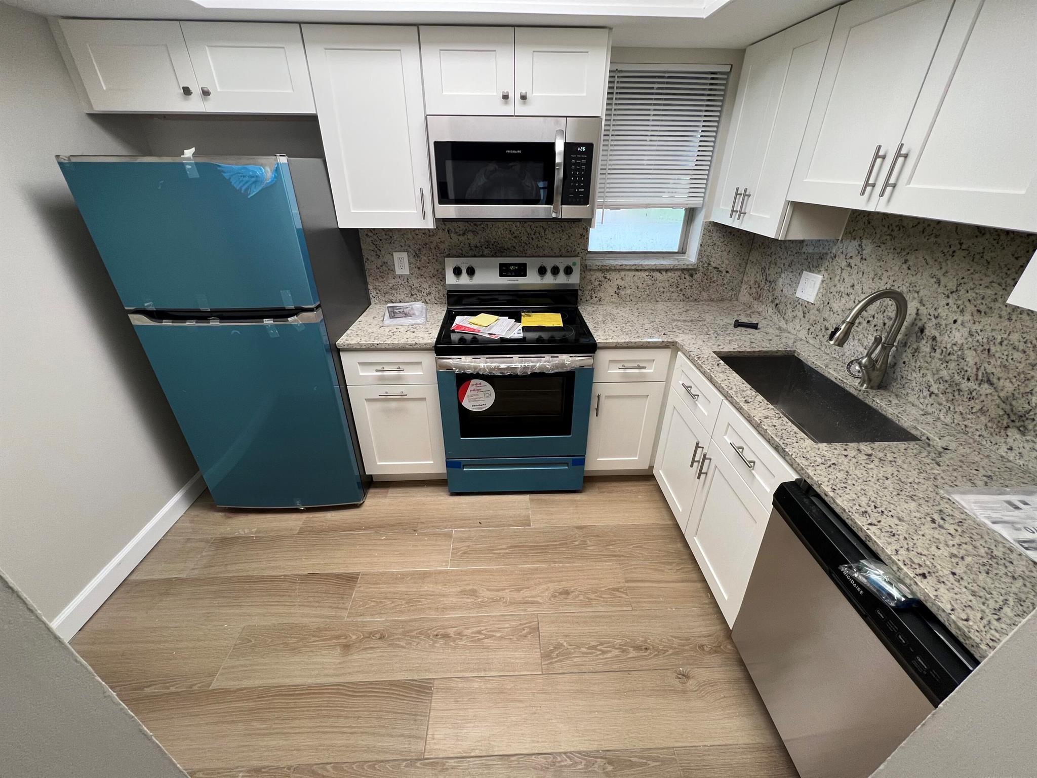 BOCA VISTA - Residential Lease