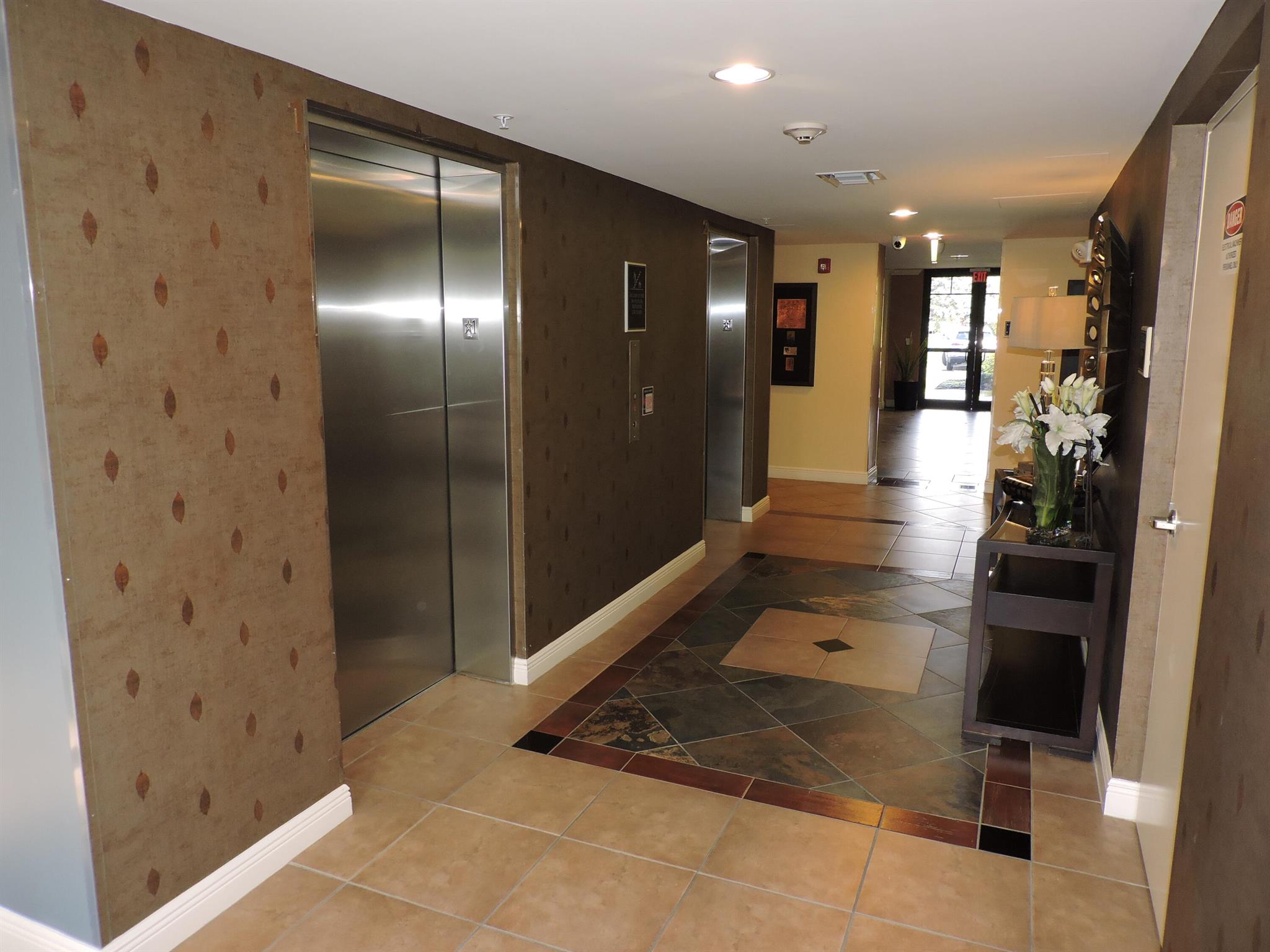 RESIDENCES AT MIDTOWN CON - Residential Lease