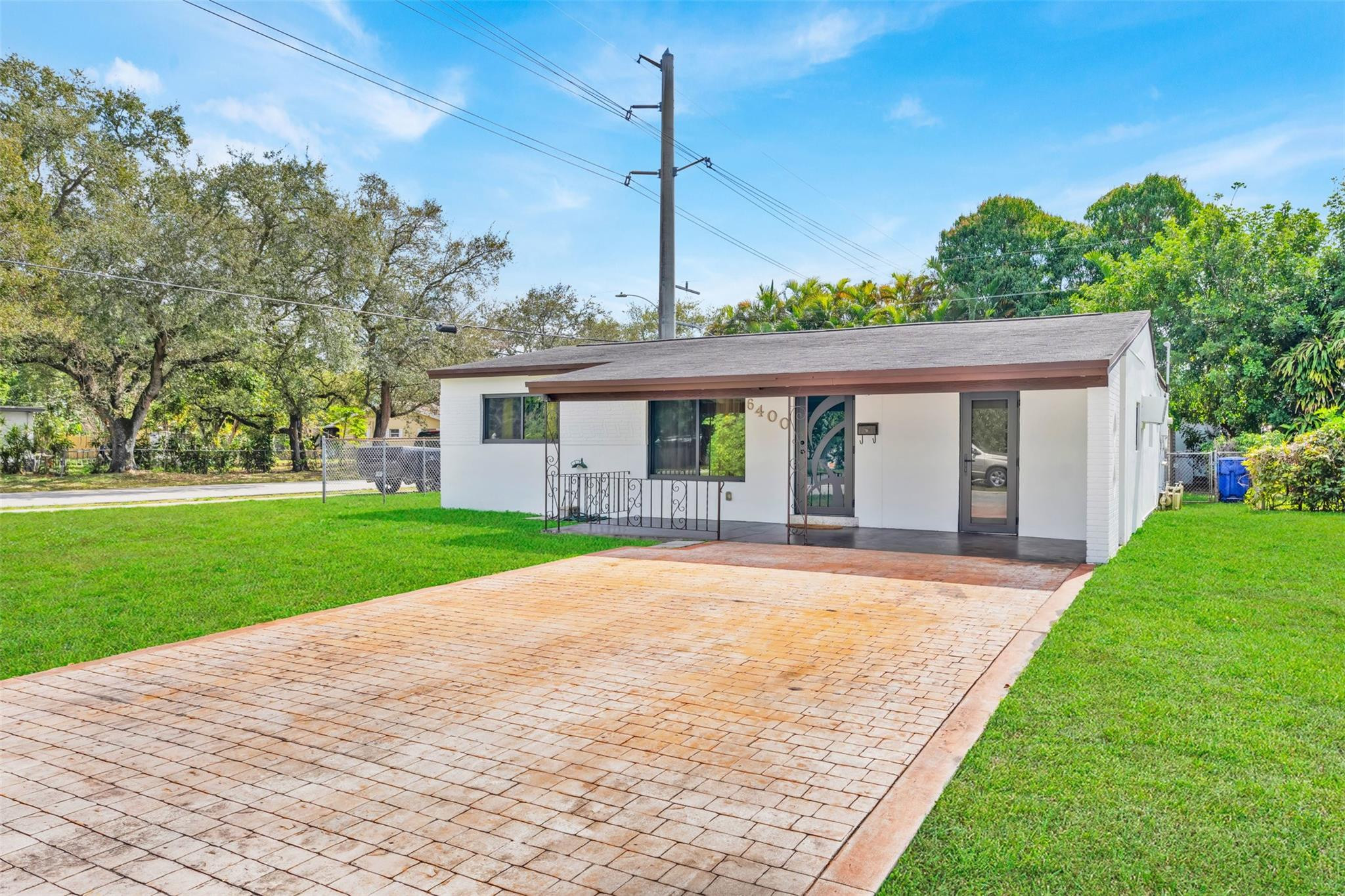 6400 W Garfield Street