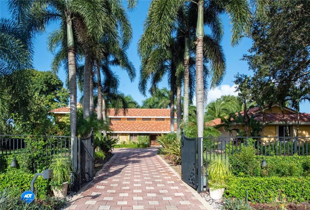 Majestic Groves - Residential