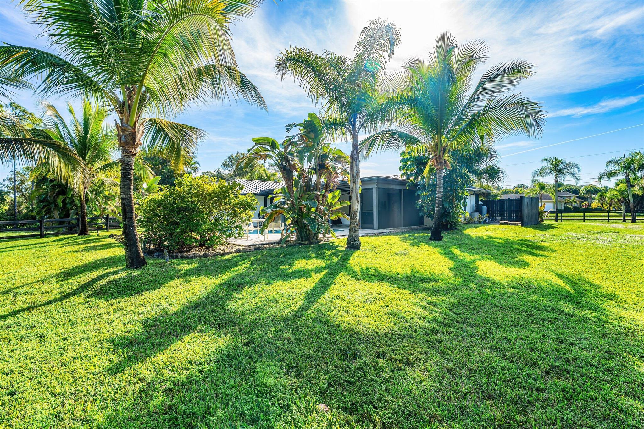 Palm Beach Country Estate - Residential