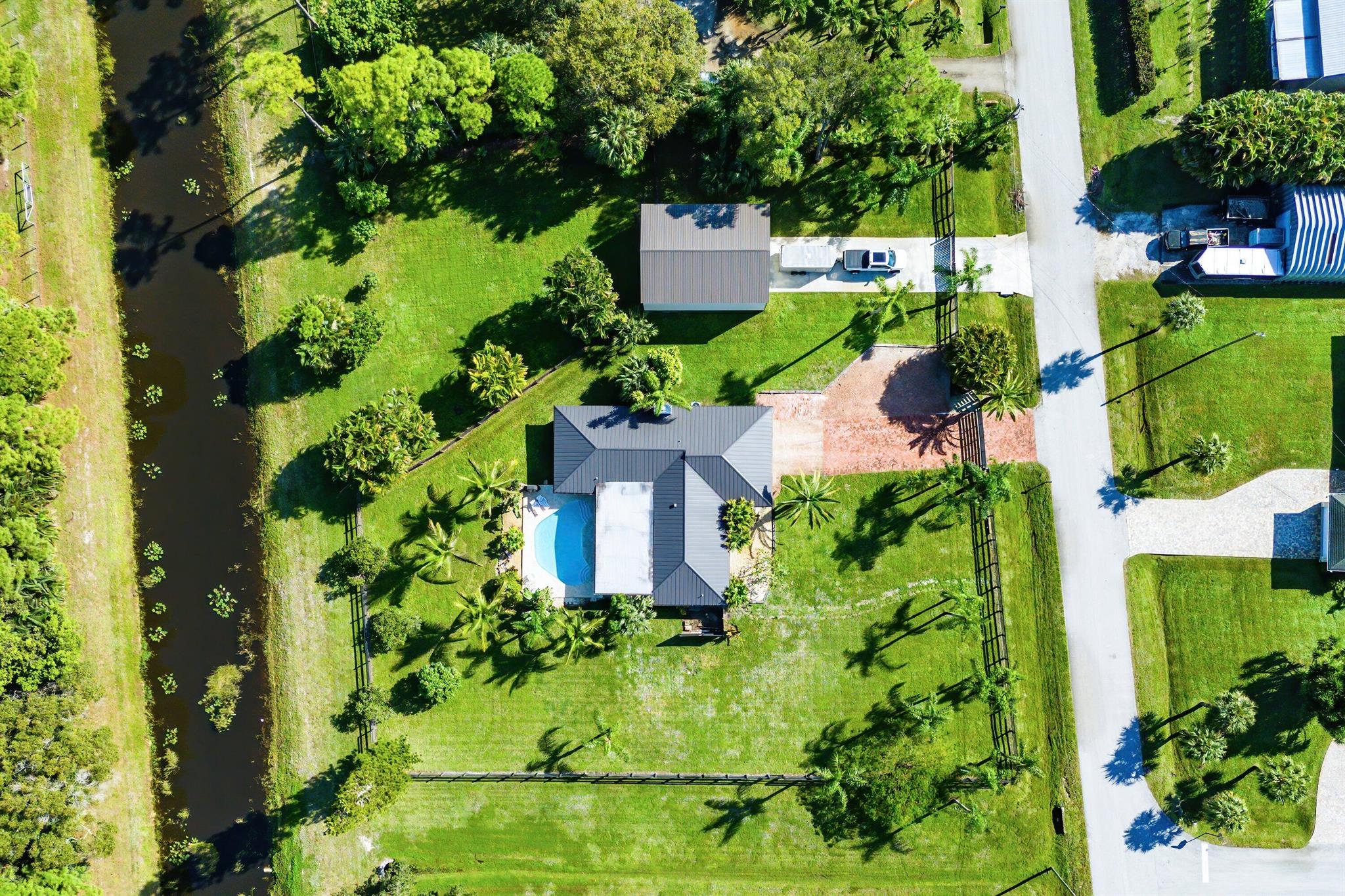 Palm Beach Country Estate - Residential