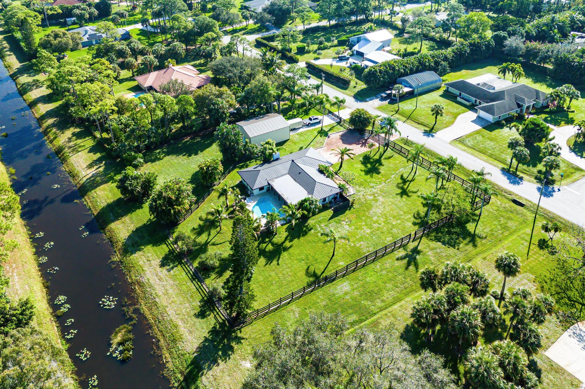 Palm Beach Country Estate - Residential
