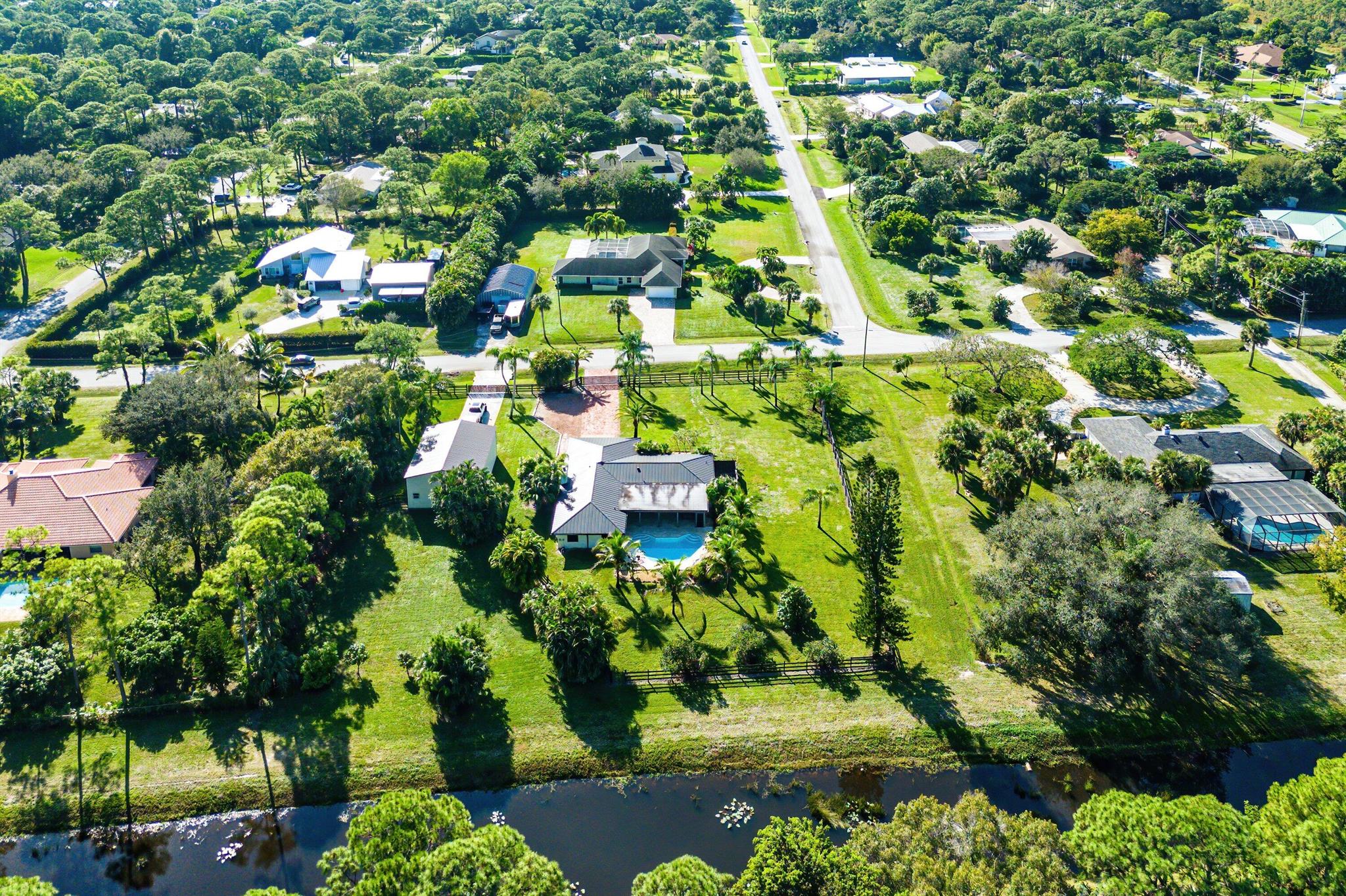 Palm Beach Country Estate - Residential