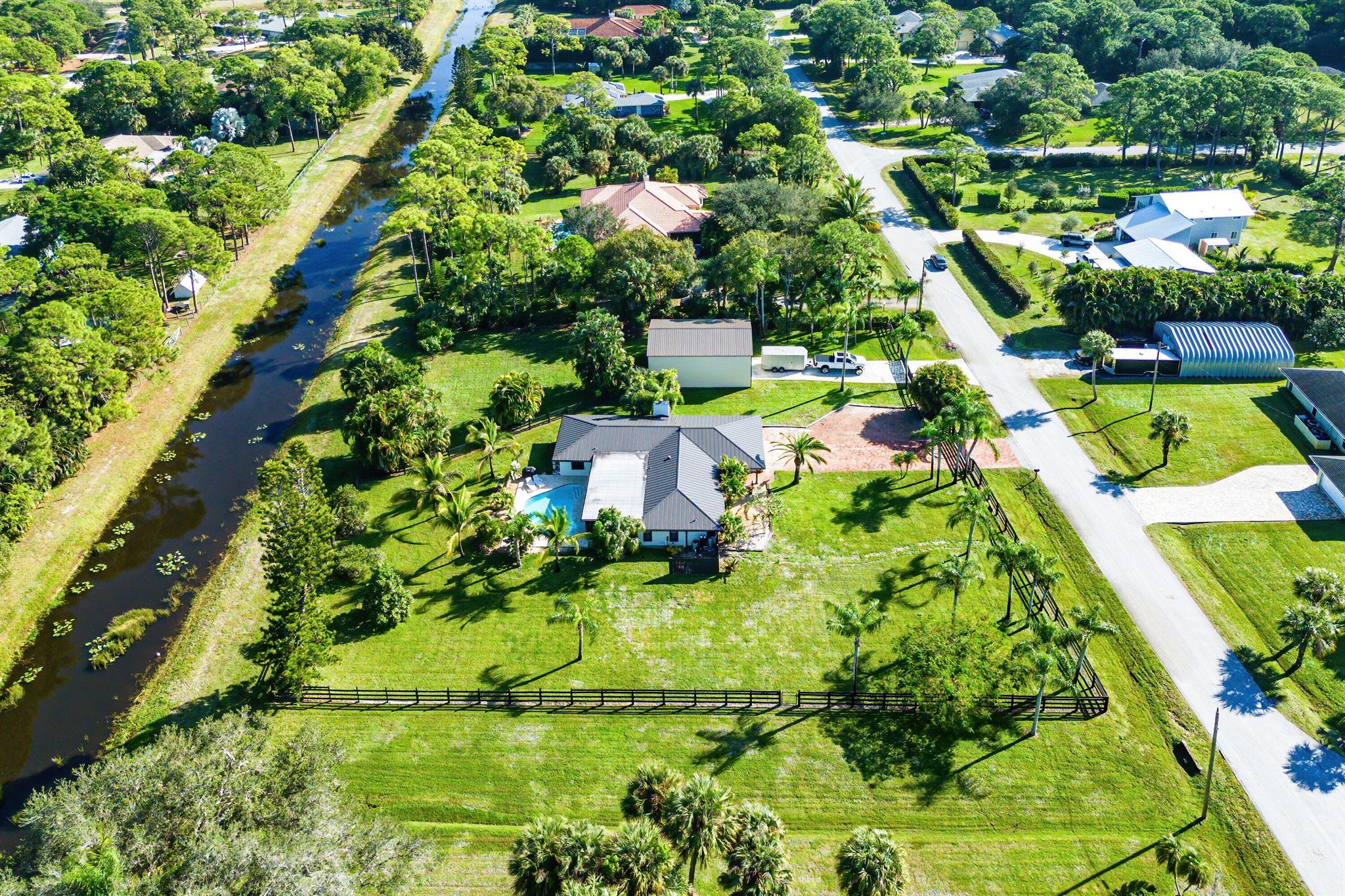 Palm Beach Country Estate - Residential