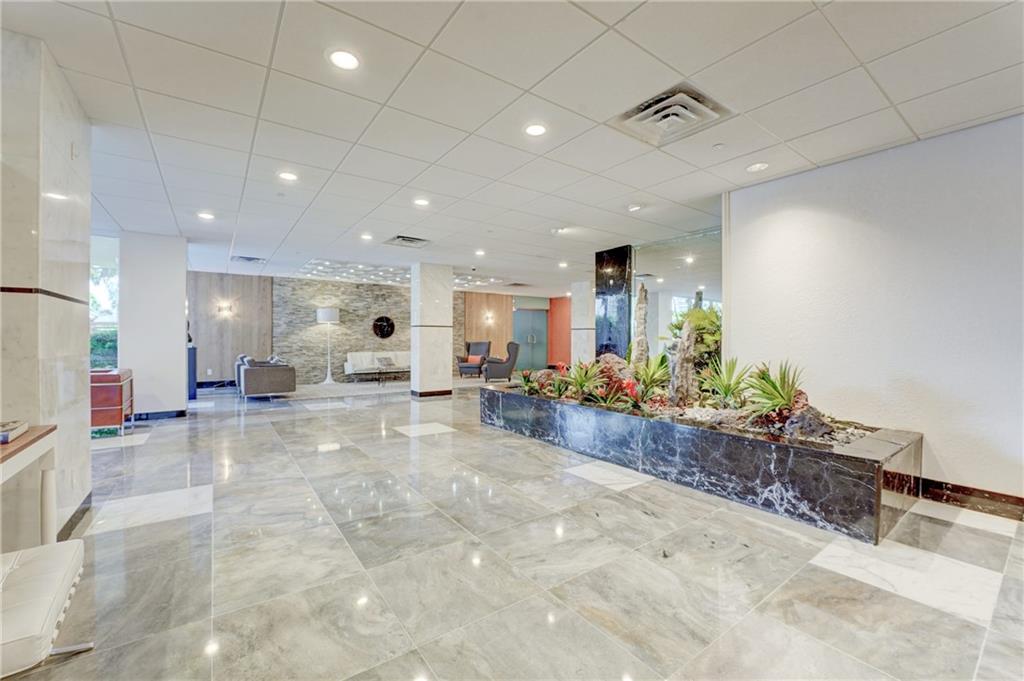 CORAL RIDGE TOWERS SOUTH - Residential
