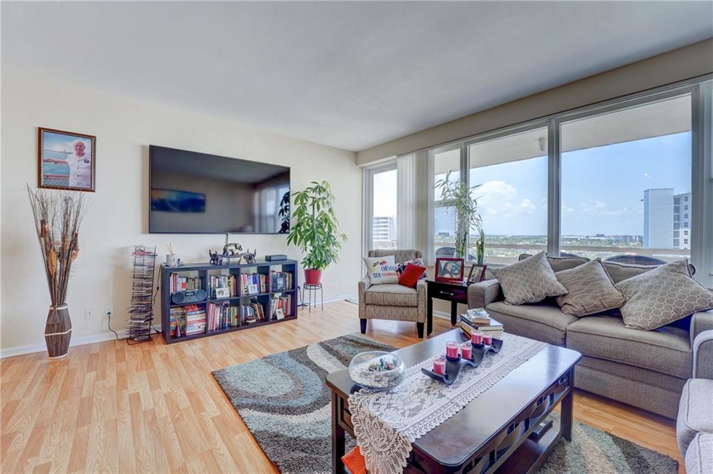 CORAL RIDGE TOWERS SOUTH - Residential