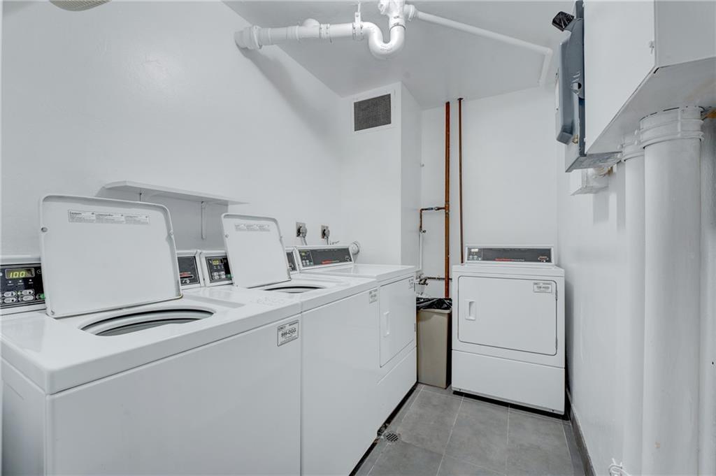 CORAL RIDGE TOWERS SOUTH - Residential