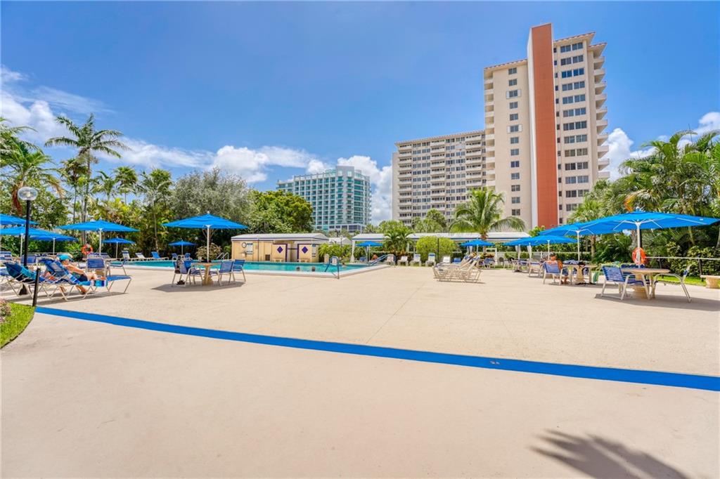 CORAL RIDGE TOWERS SOUTH - Residential