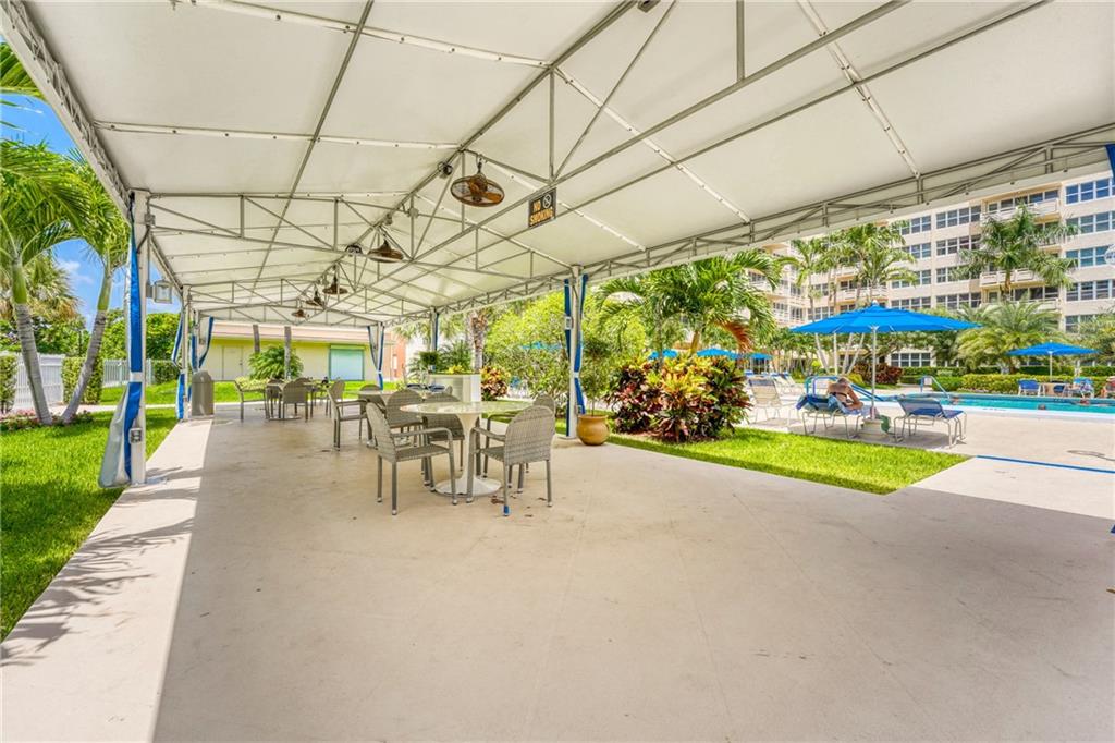 CORAL RIDGE TOWERS SOUTH - Residential
