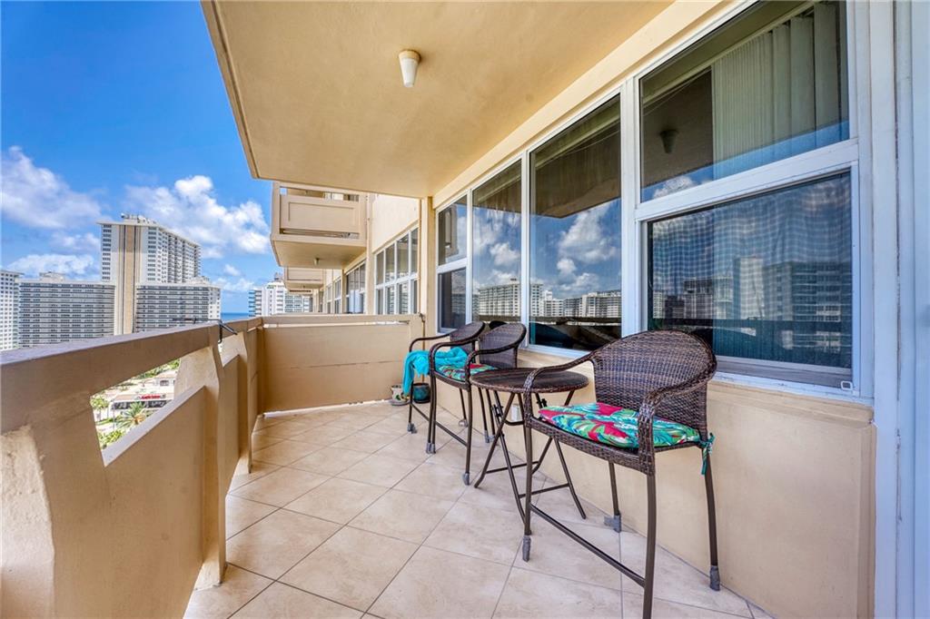 CORAL RIDGE TOWERS SOUTH - Residential