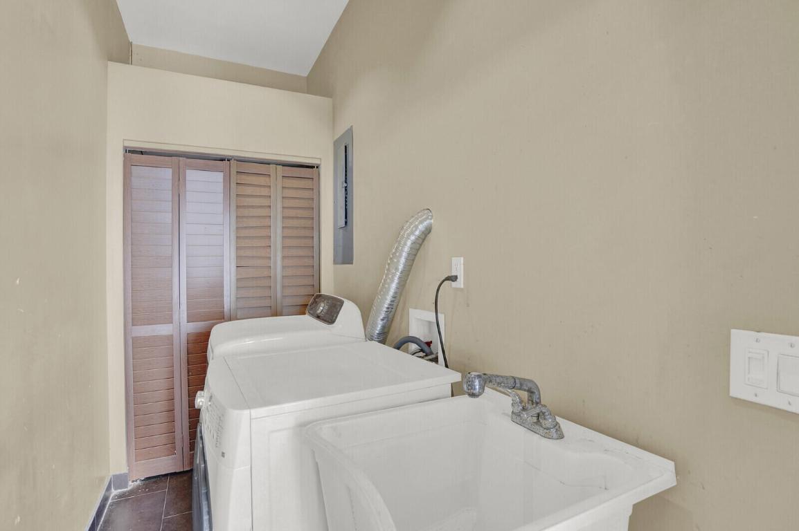 Homeland - Residential Lease