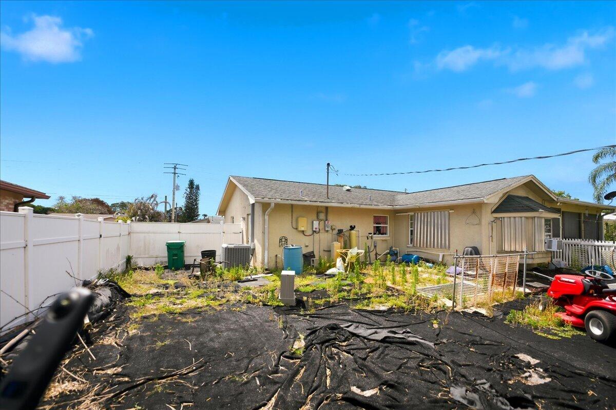 PORT ST LUCIE SECTION 24 - Residential