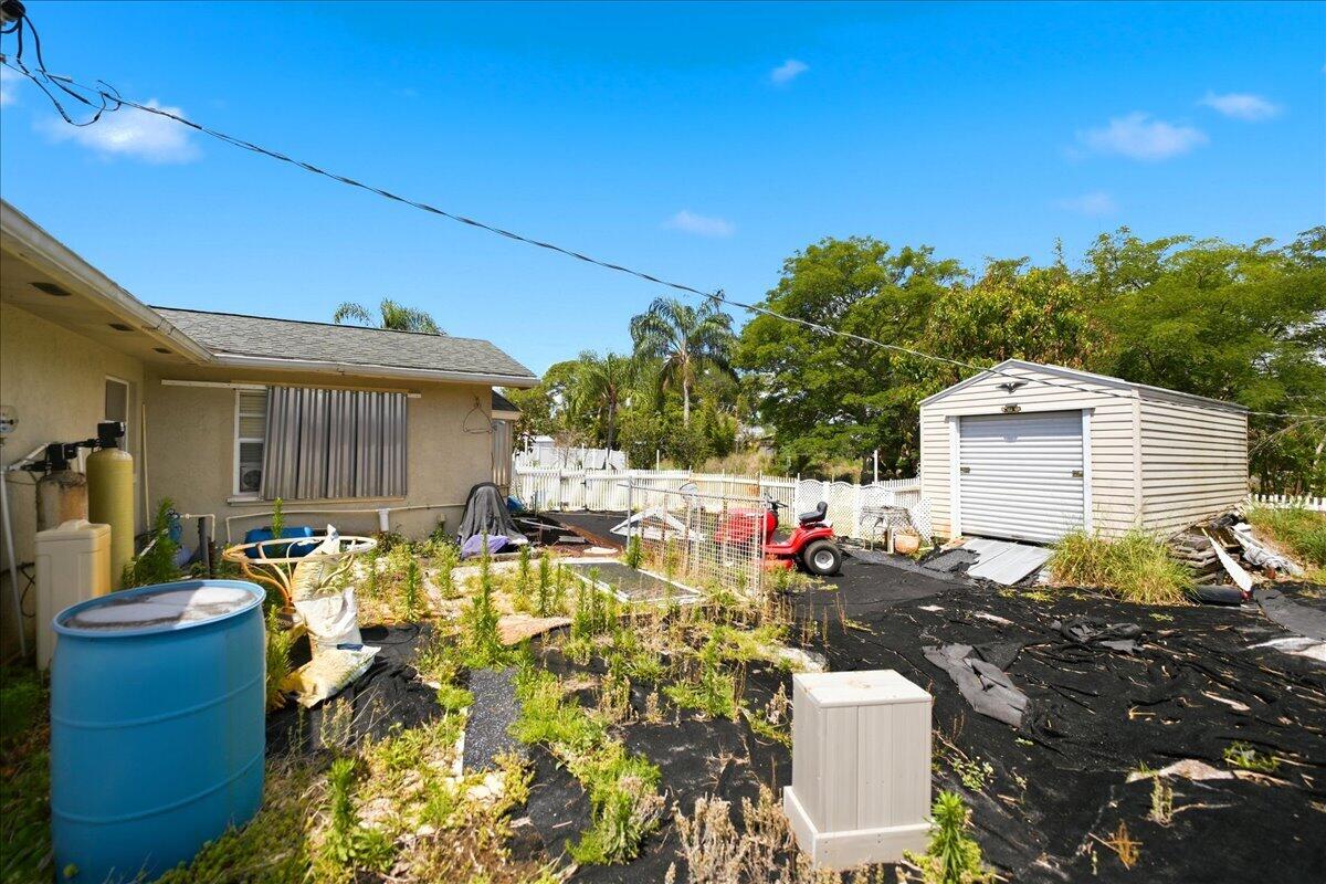 PORT ST LUCIE SECTION 24 - Residential