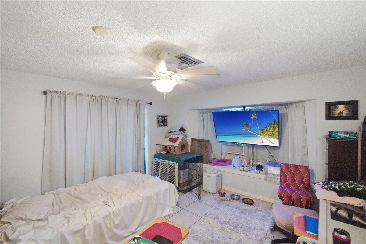 PORT ST LUCIE SECTION 24 - Residential