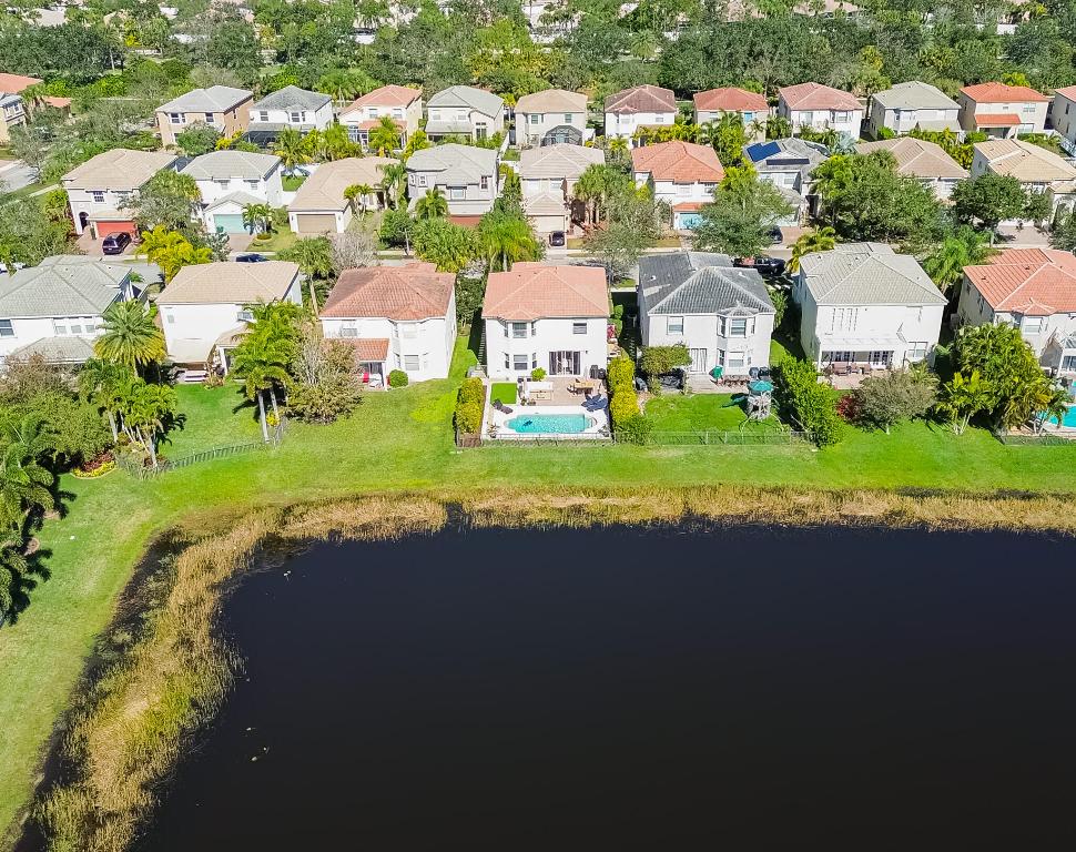 TOWN PARK, BENNINGTON - Residential