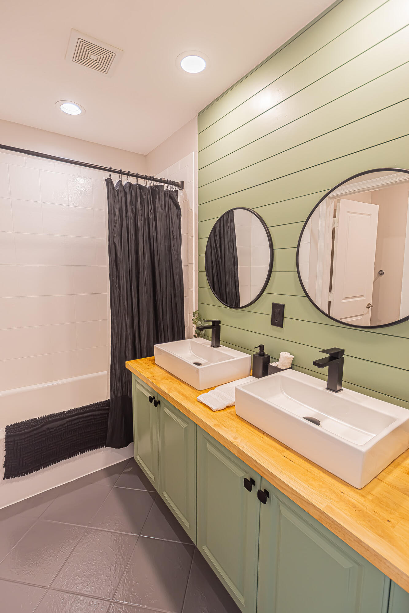 TOWN PARK, BENNINGTON - Residential