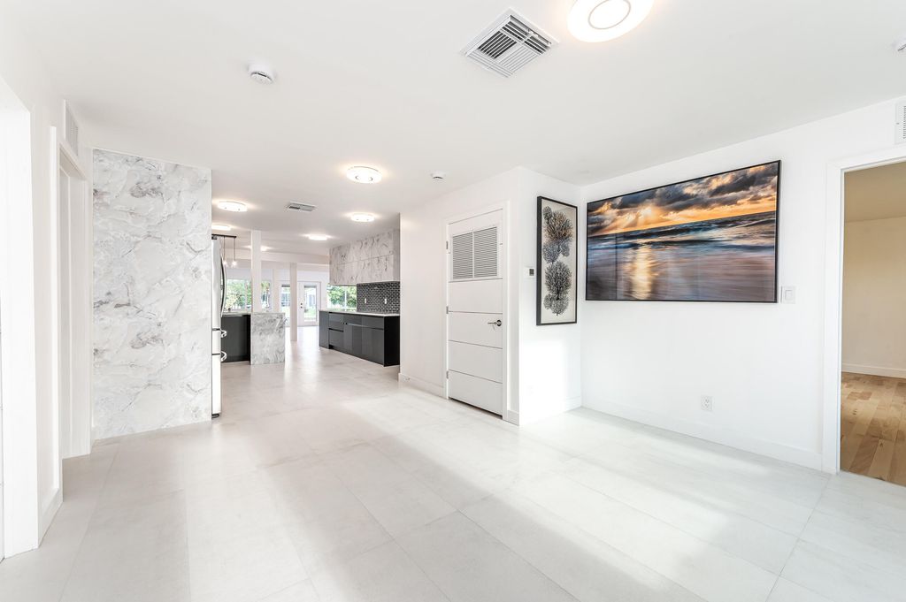 Photo of 3470 NW 21st Avenue, Oakland Park, FL 33309 (MLS # B26017020)