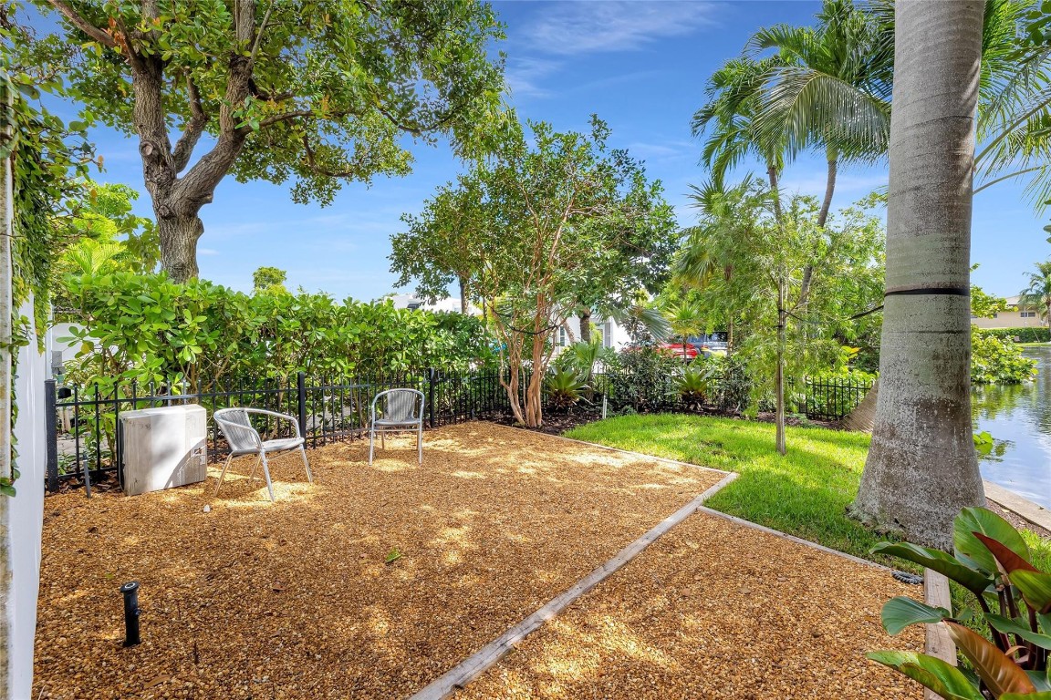 Townhouse Isles - Residential