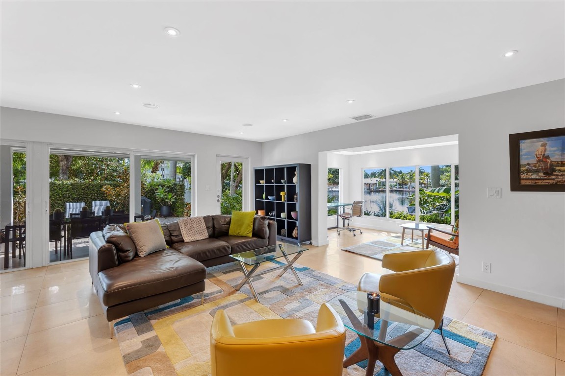 Townhouse Isles - Residential