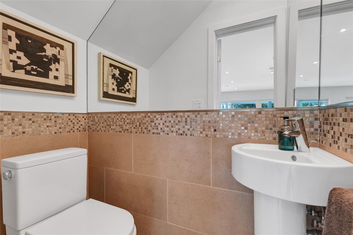 Townhouse Isles - Residential