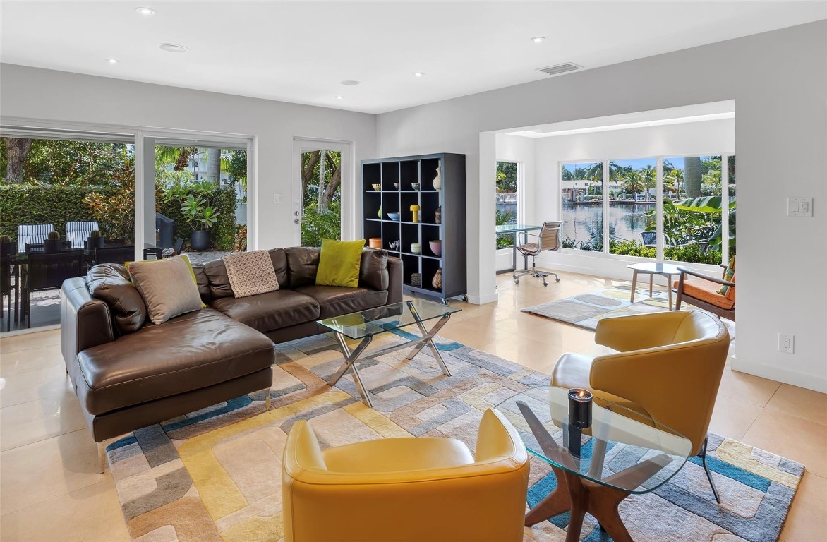 Townhouse Isles - Residential