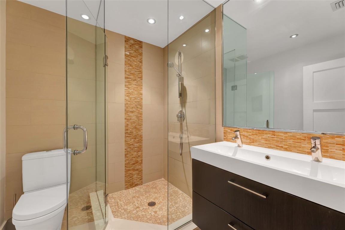 Townhouse Isles - Residential