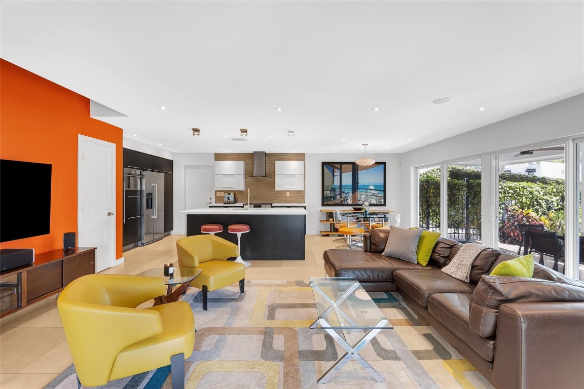 Townhouse Isles - Residential