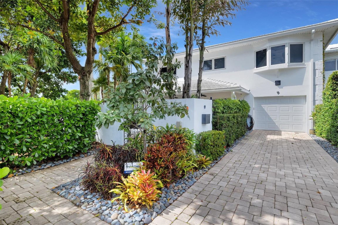 Townhouse Isles - Residential